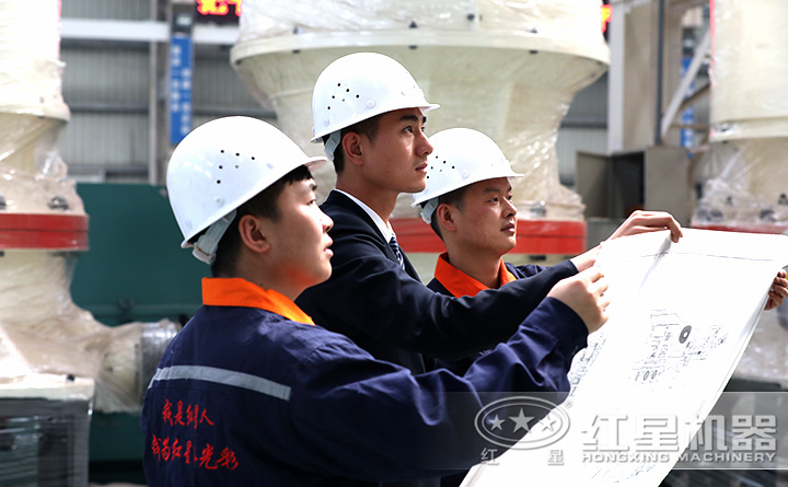 精湛技術人員現場指導設備的生產、制造